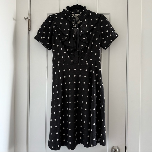 Black & white polka dot short sleeve dress with ruffle details - Medium - Picture 3 of 7